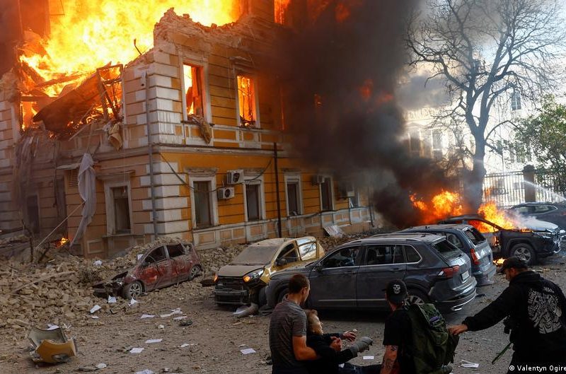 Пожар в здании Национальной академии наук Украины после удара российского дрона