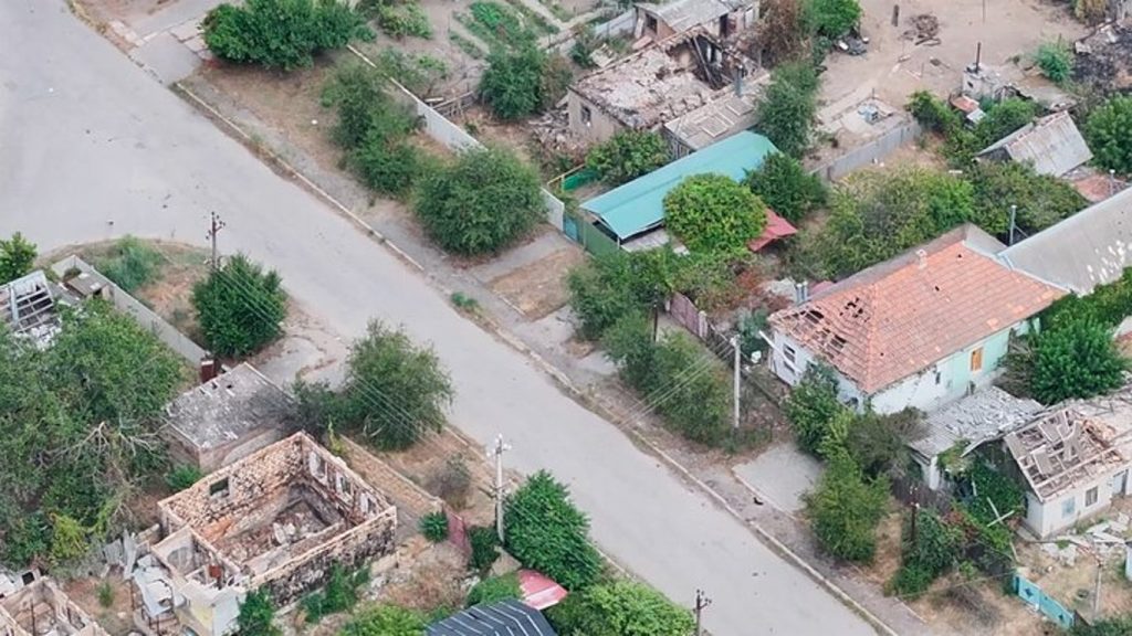 Разрушенные дома в Олешках