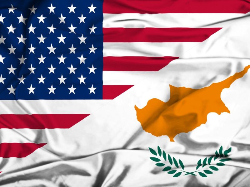 Флаги Кипра и США
