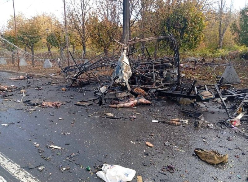 Последствия удара по автобусам в Краматорске
