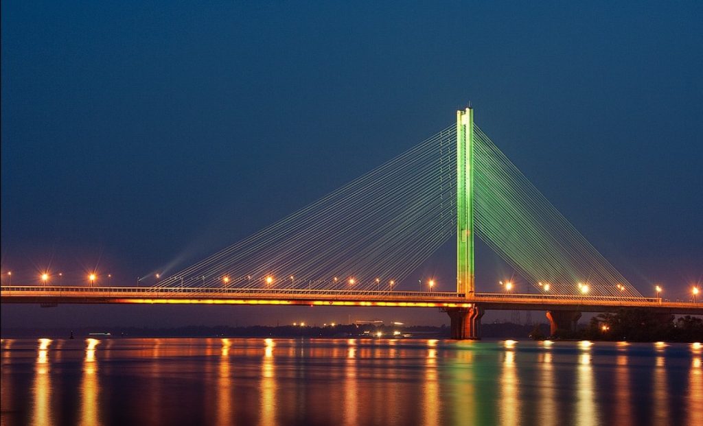 Южный мост через Днепр в Киеве